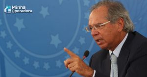 Paulo Guedes é a favor da Huawei no Brasil