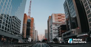 São Paulo multa quase mil antenas de celular por irregularidades